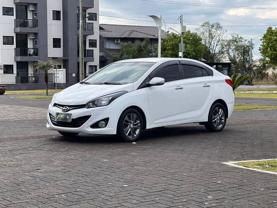 HYUNDAI HB20S 1.6 PREMIUM 16V FLEX 4P MANUAL HYUNDAI HB20S 1.6 PREMIUM 16V FLEX 4P MANUAL